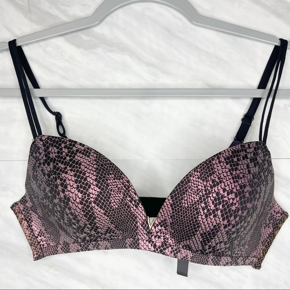 Victoria’s Secret Padded no wire Bra 32C